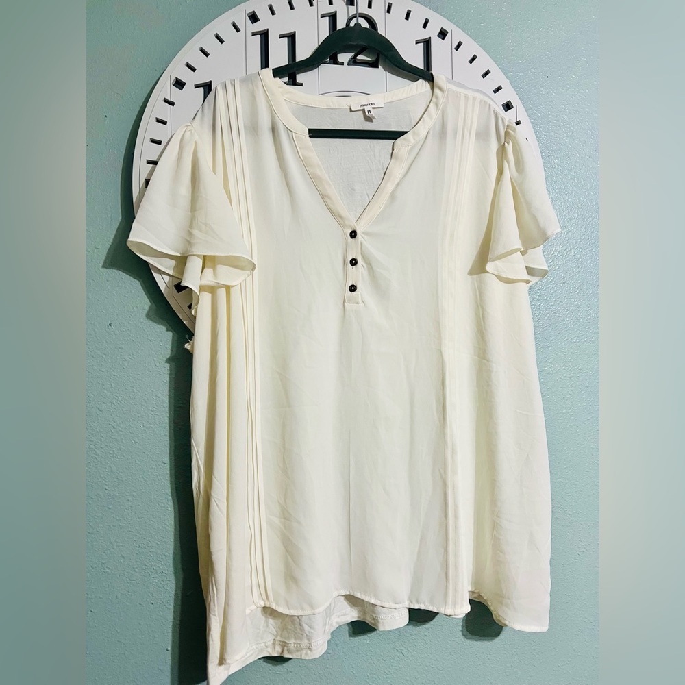 Maurices Cream Button-Front Blouse
